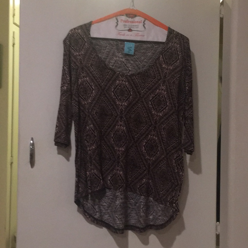 Black and pink long sleeve top